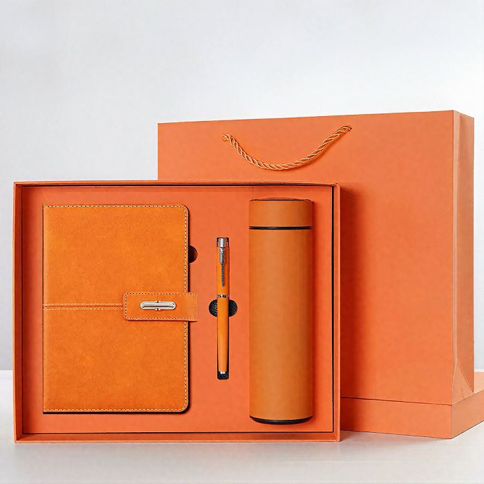 Odinis žurnalo ir rašiklio rinkinys